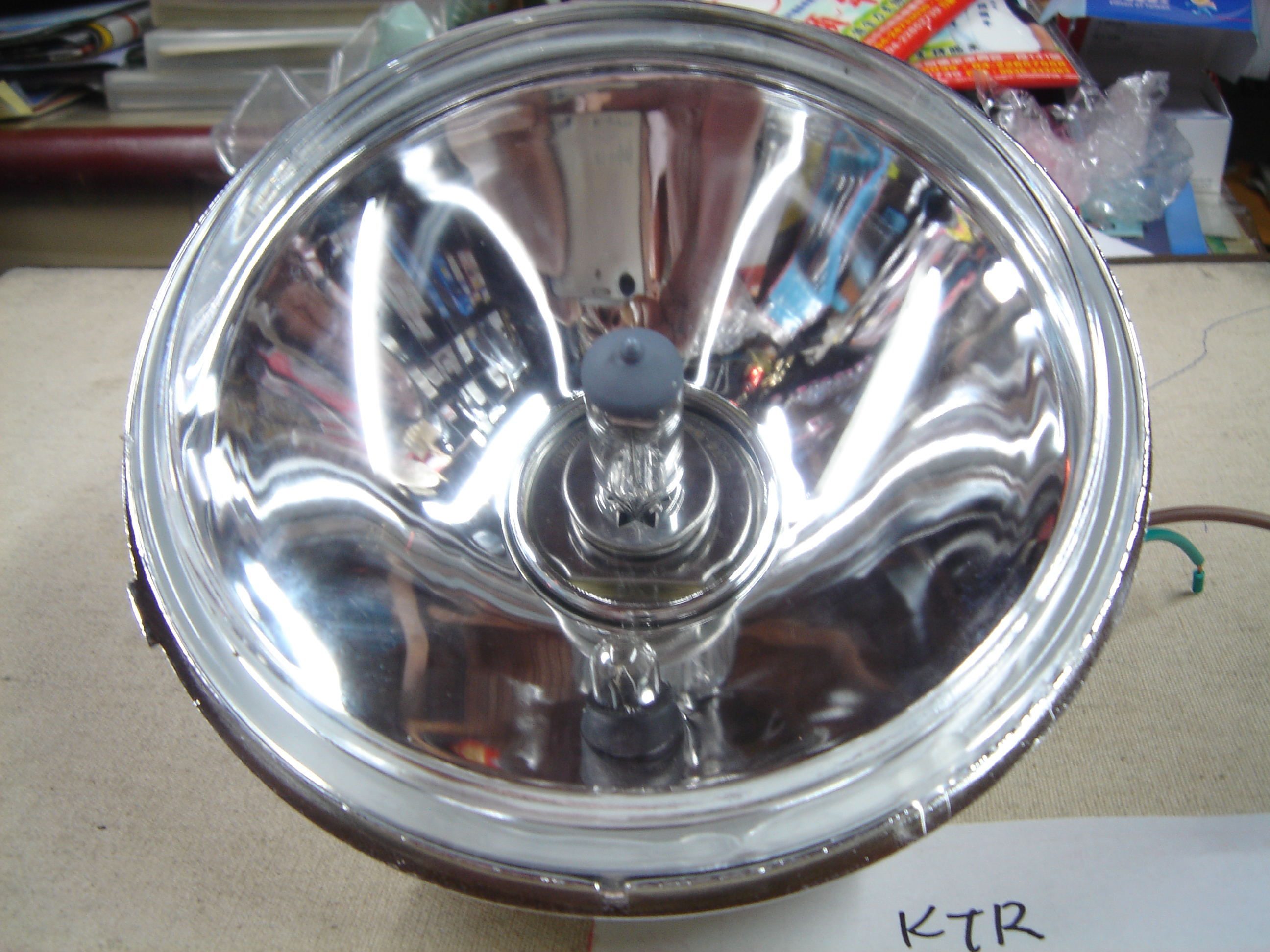 KTR/小雲豹-大燈(玻璃鏡片+鐵製品反射面).玻璃鏡片.比較不易霧化.可長期使用
