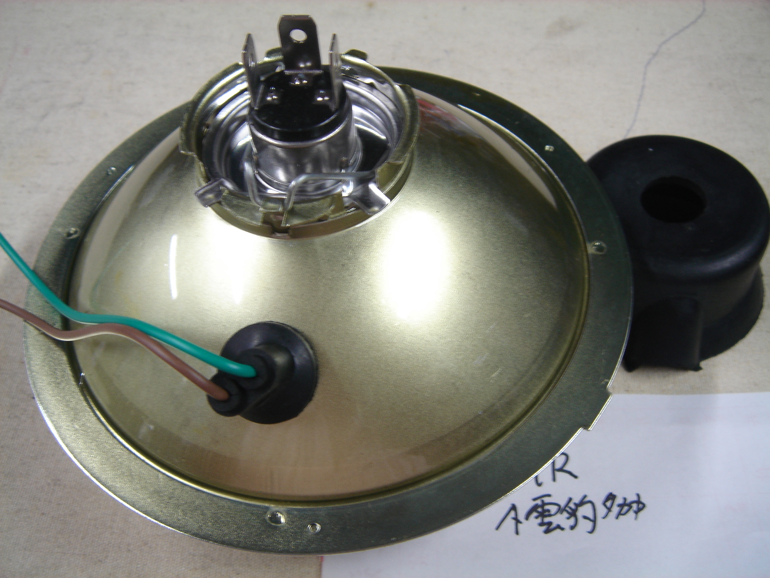 KTR/小雲豹-大燈(玻璃鏡片+鐵製品反射面).玻璃鏡片.比較不易霧化.可長期使用